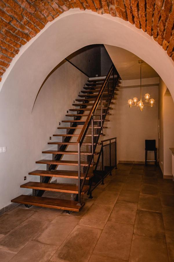 Aparthotel The Old Townhouse II Krosno Exteriér fotografie