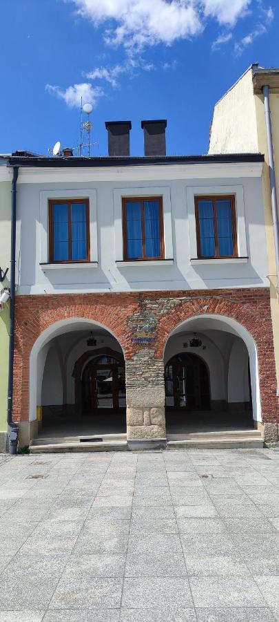 Aparthotel The Old Townhouse II Krosno Exteriér fotografie